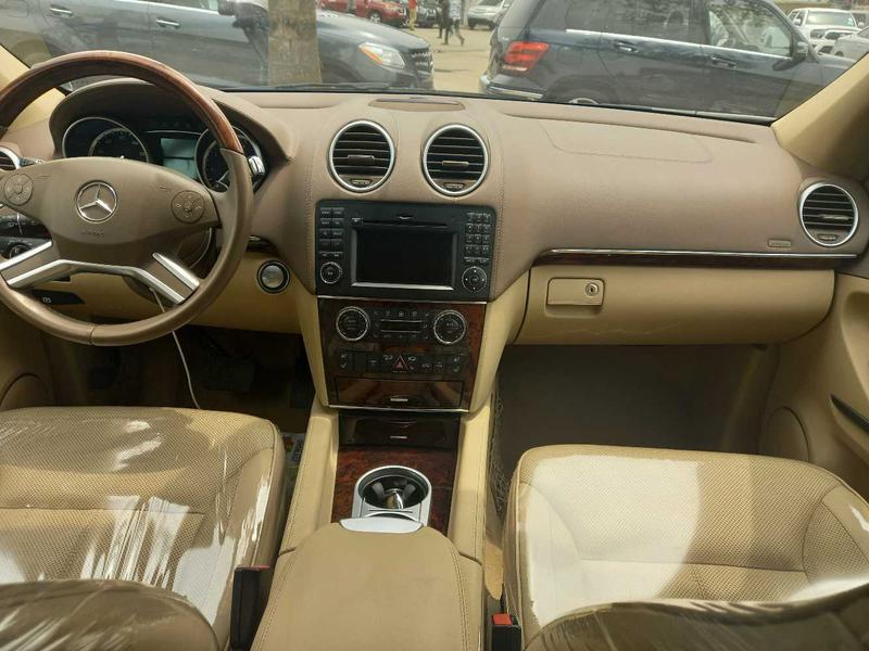 Mercedes-Benz GL • 2012 • 62,034 km 3