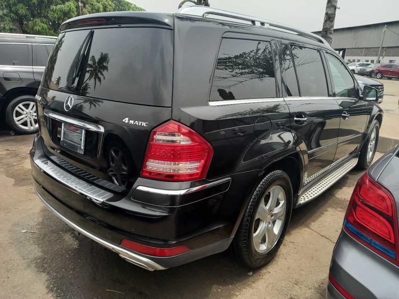 Mercedes-Benz GL • 2012 • 62,034 km 6