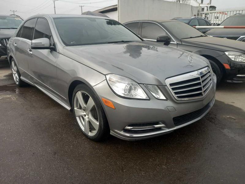 Mercedes-Benz E • 2010 • 64,204 km 1