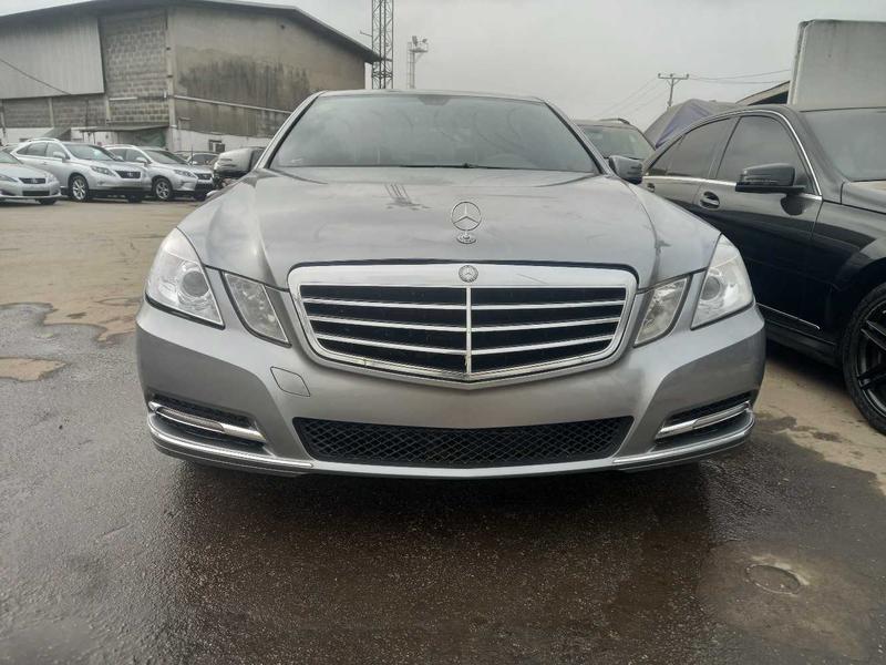 Mercedes-Benz E • 2010 • 64,204 km 4