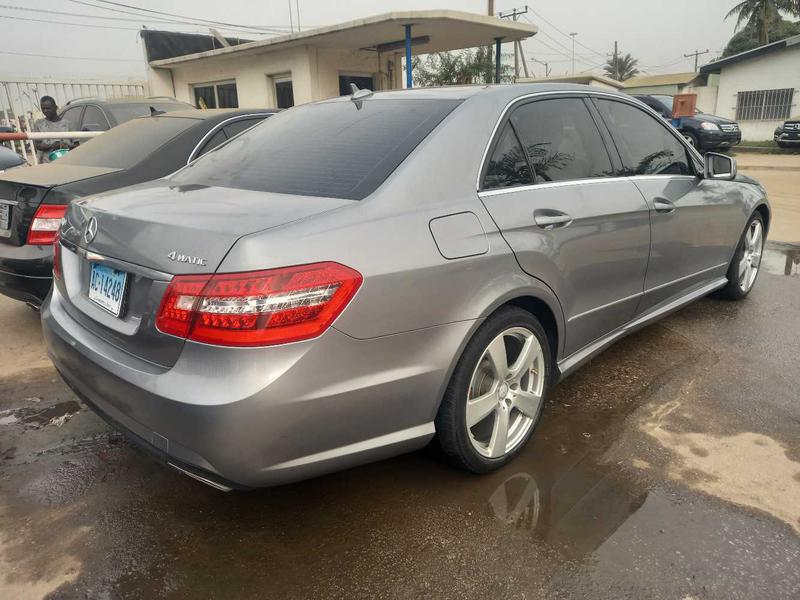 Mercedes-Benz E • 2010 • 64,204 km 8