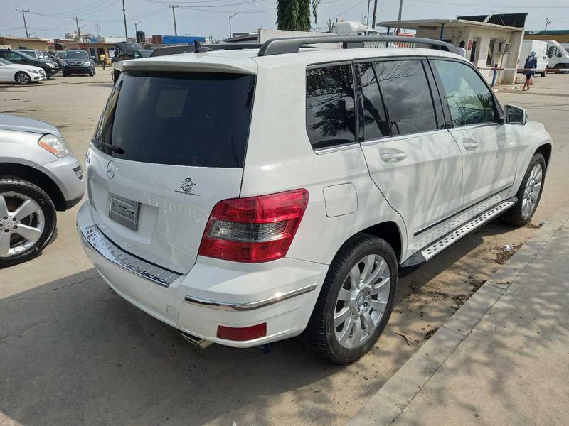 Mercedes-Benz GLK • 2012 • 69,320 km 6