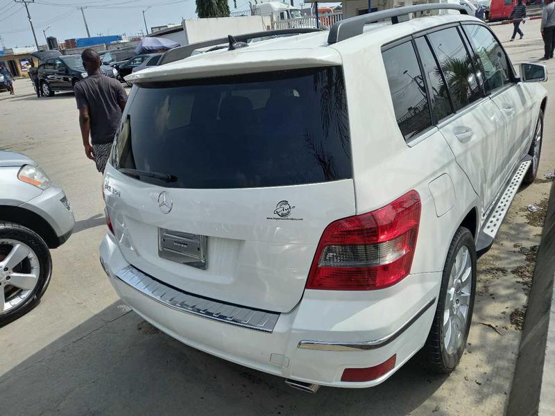 Mercedes-Benz GLK • 2012 • 69,320 km 9