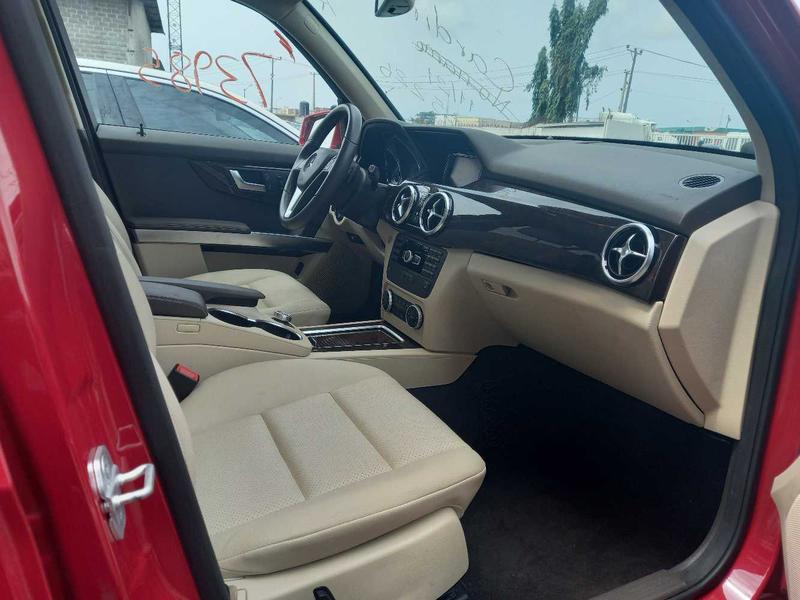 Mercedes-Benz GLK • 2014 • 55,304 km 7