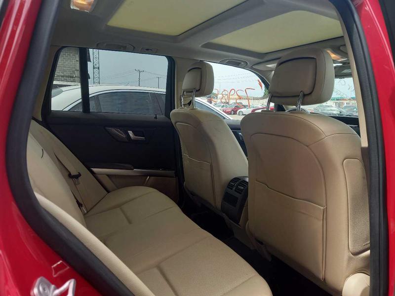 Mercedes-Benz GLK • 2014 • 55,304 km 10