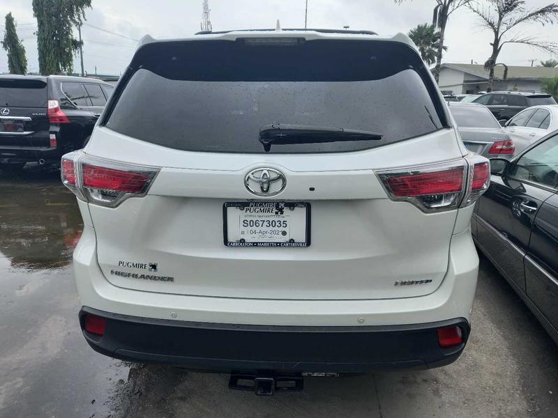 Toyota Highlander • 2014 • 49,639 km 9