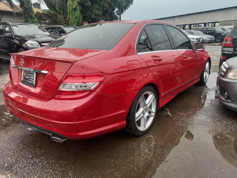 Mercedes-Benz C • 2010 • 74,295 km 9