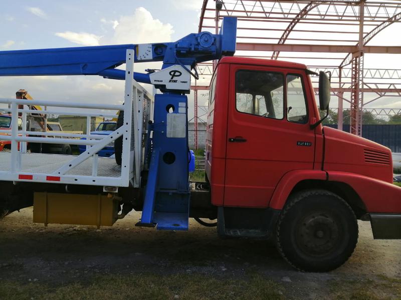 Mercedes-Benz 124 • 1994 • 1 km 8