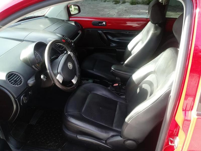 Volkswagen Beetle • 2009 • 220,000 km 3