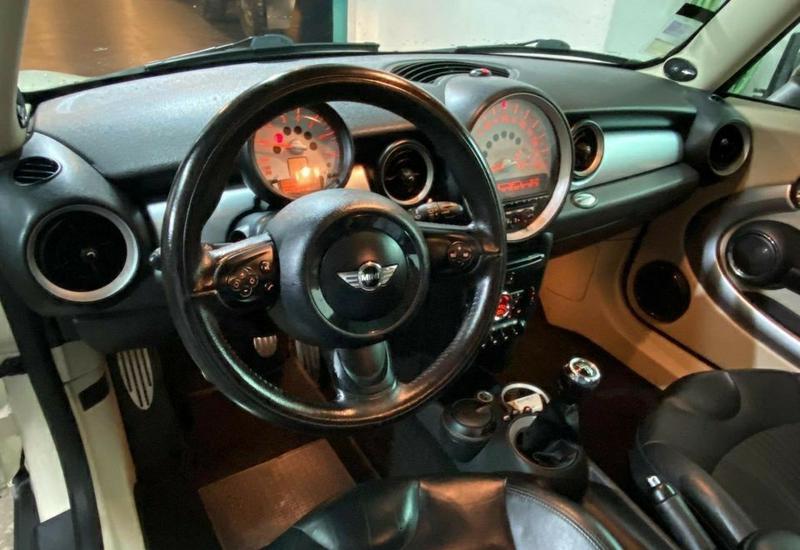 MINI Cooper • 2011 • 122,000 km 1