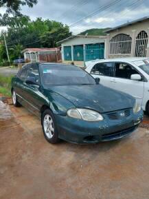 Hyundai Elantra • 1999 • 190,000 km 3