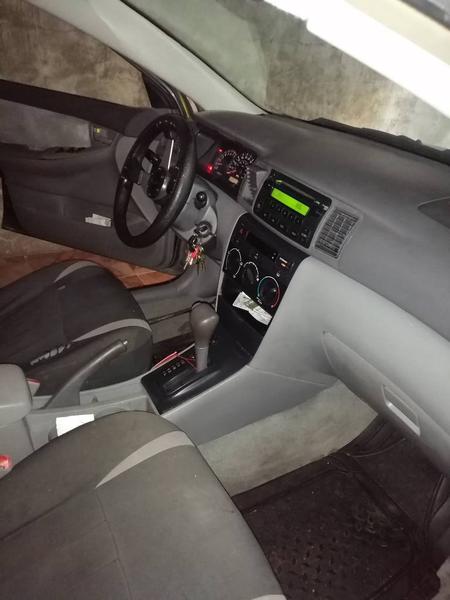 Toyota Corolla • 2009 • 200,000 km 5