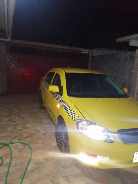 Toyota Corolla • 2009 • 200,000 km 4