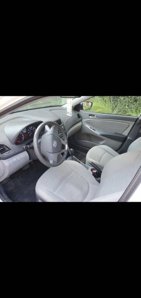 Hyundai Accent • 2015 • 113,671 km 6