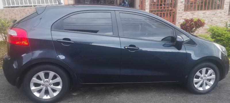 Kia Rio • 2012 • 115,000 km 4
