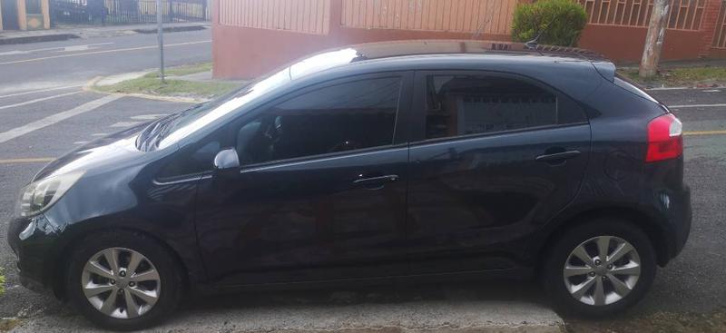 Kia Rio • 2012 • 115,000 km 3