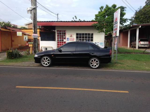 Mitsubishi Lancer • 1999 • 9,999,999 km 1