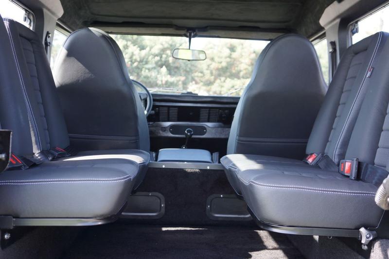 Land Rover Defender • 1980 • 56,000 km 1