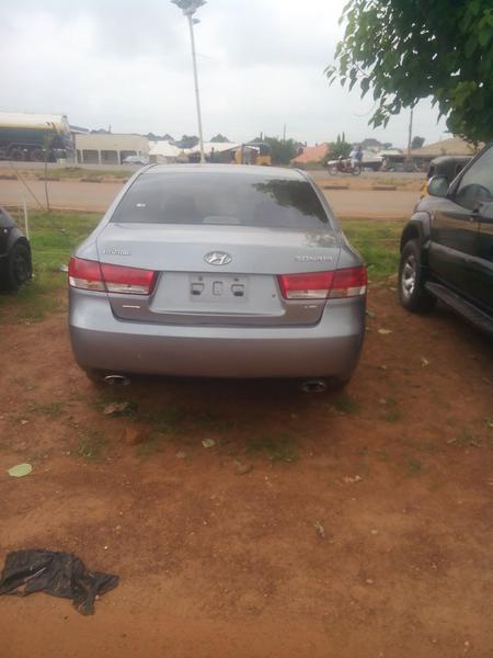 Hyundai Sonata • 2006 • 200,000 km 2