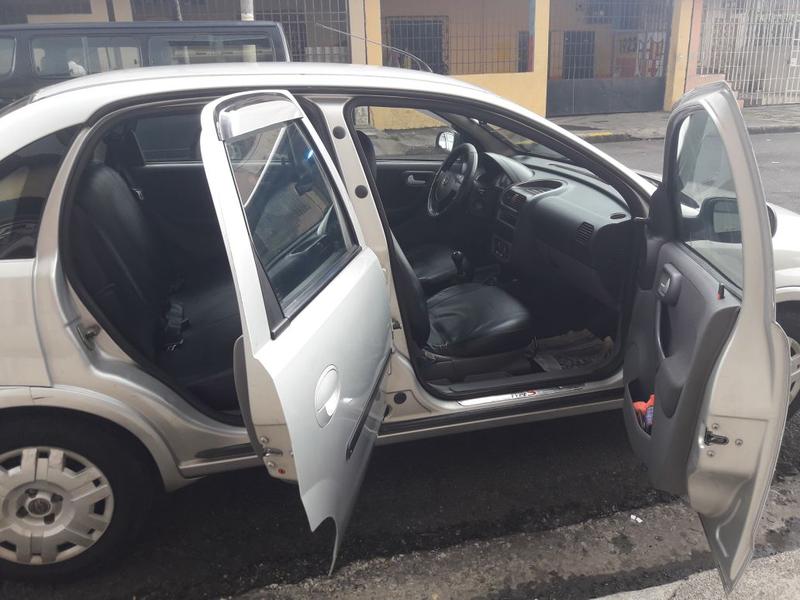 Chevrolet Corsa • 2005 • 184,000 km 3