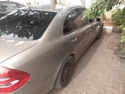 Mercedes-Benz E • 2003 • 204,000 km 10