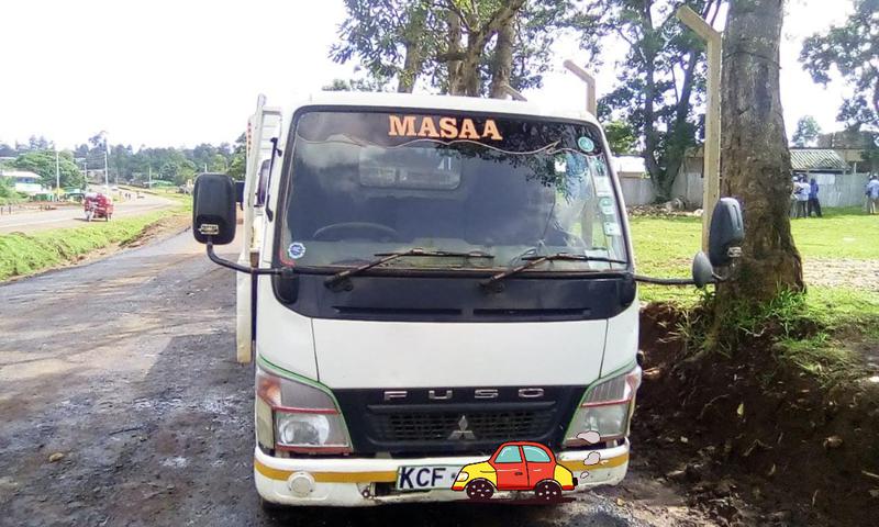 Mitsubishi Fuso canter • 2015 • 30,000 km 3