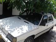 Renault 10 • 1988 • 123,456 km 2