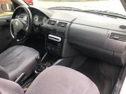 Volkswagen Life • 2005 • 101,200 km 9