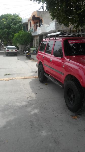 Toyota Land Cruiser • 1995 • 165,000 km 2