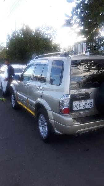 Chevrolet 1500 • 2013 • 150,000 km 1