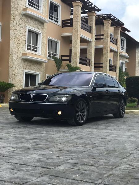 BMW Rad 7 • 2008 • 83,000 km 7