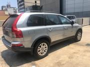 Volvo XC90 • 2008 • 174,000 km 2