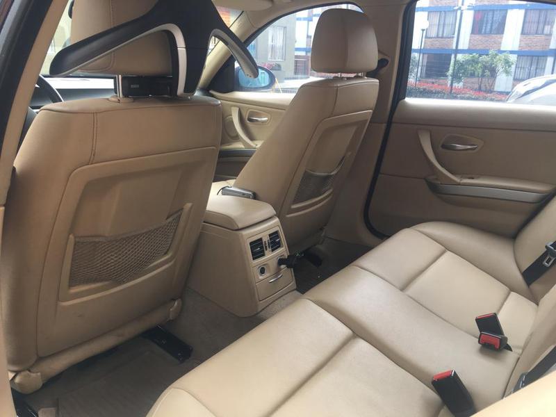 BMW E60 • 2009 • 89,000 km 2