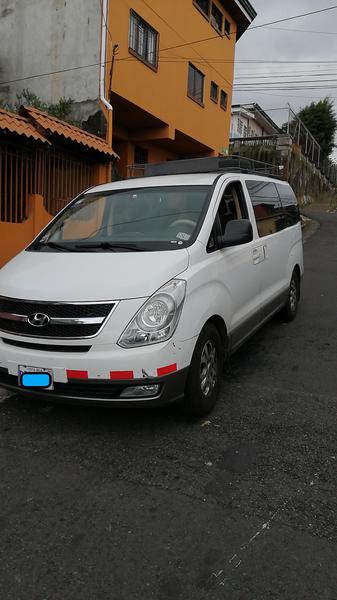 Hyundai H1 Van • 2013 • 108,000 km 4