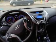 Hyundai Elantra • 2013 • 97,000 km 6