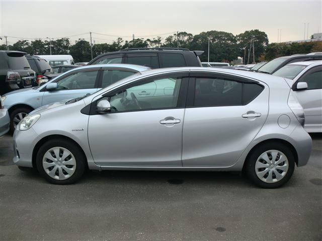 Toyota Agya • 2013 • 148,000 km 8