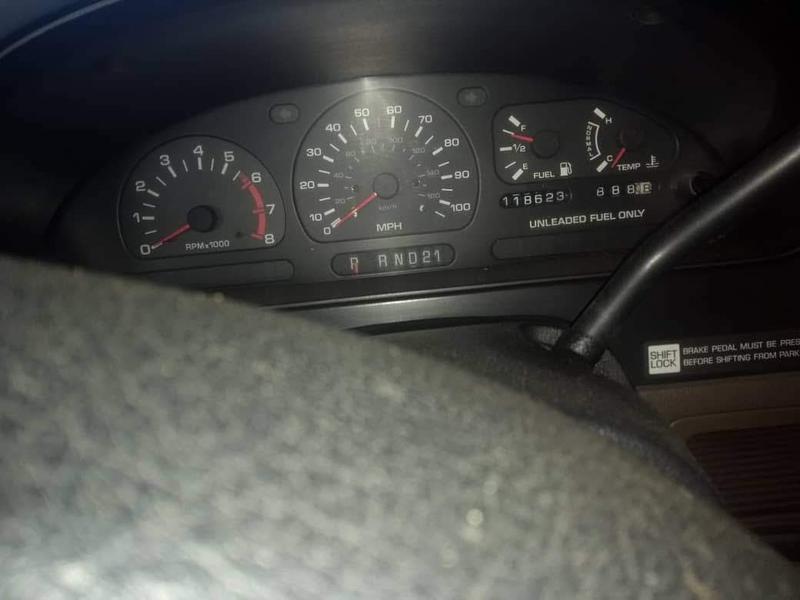 Nissan Quest • 1985 • 100,000 km 2
