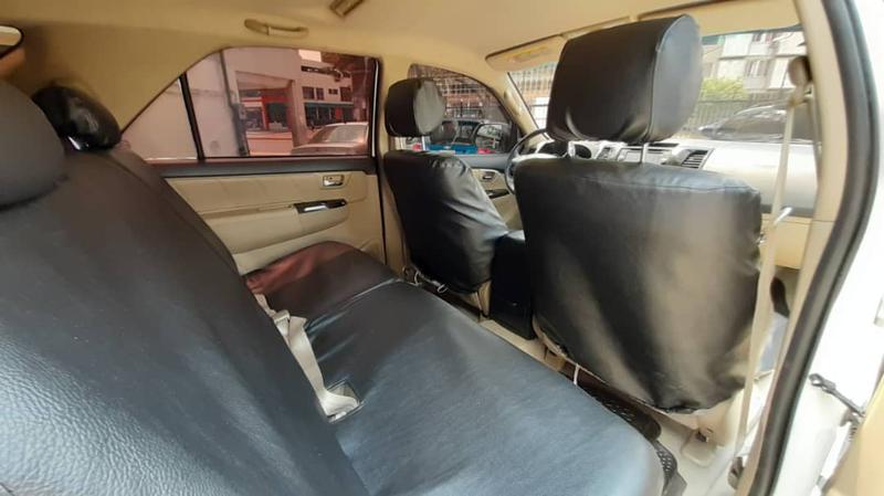 Toyota Fortuner • 2017 • 34,000 km 6