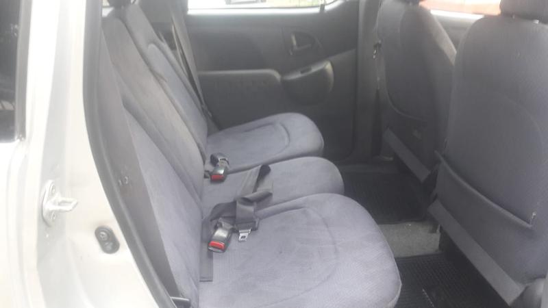 Toyota Yaris • 2002 • 120,000 km 9