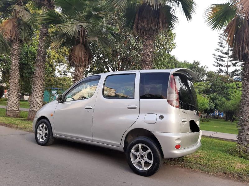 Toyota Yaris • 2002 • 120,000 km 8