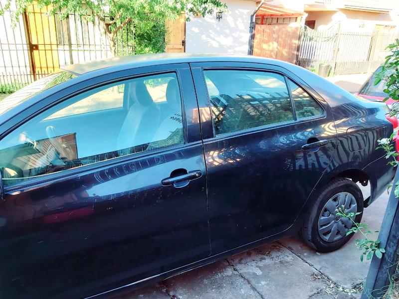 Toyota Yaris • 2011 • 435,000 km 6