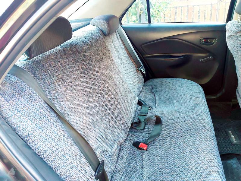 Toyota Yaris • 2011 • 435,000 km 4