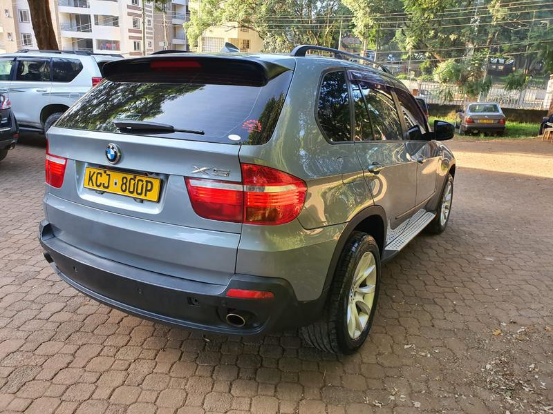 BMW X5 • 2009 • 5,678 km 3