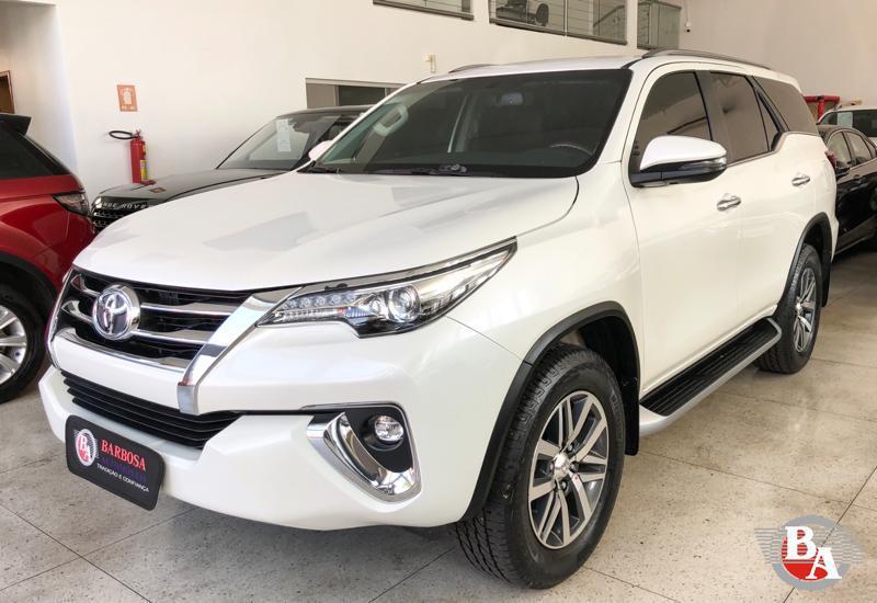 Toyota Hilux • 2018 • 52,000 km 1
