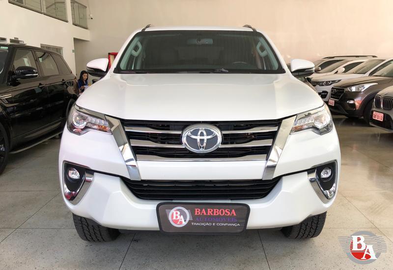 Toyota Hilux • 2018 • 52,000 km 4