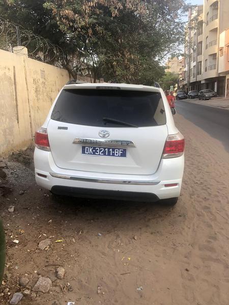 Toyota Highlander • 2015 • 66,000 km 3