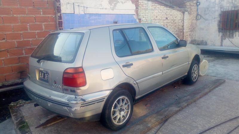 Volkswagen Golf • 1997 • 0 km 4