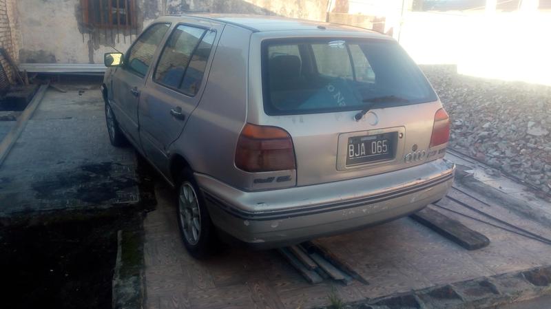 Volkswagen Golf • 1997 • 0 km 6