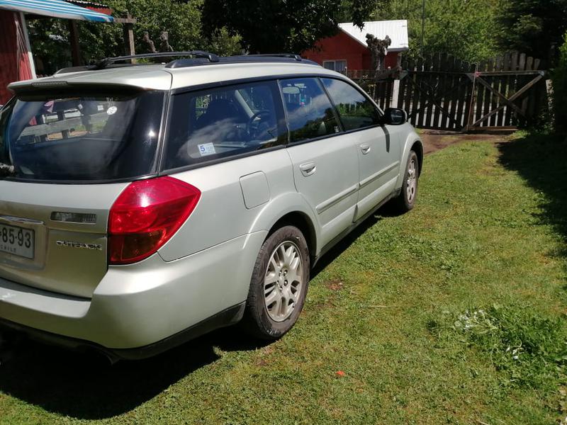 Subaru Outback • 2004 • 213,000 km 4