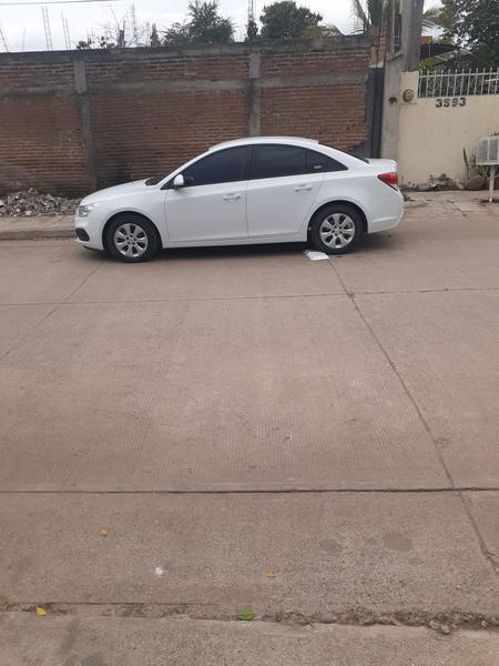 Chevrolet Cruze • 2015 • 90,000 km 1
